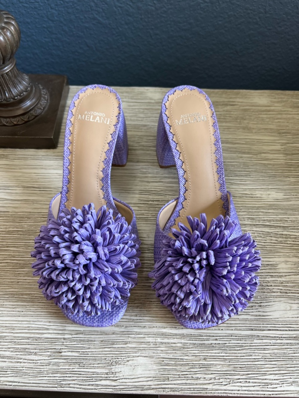 NEW!!! Never Worn ANTONIO MELANI Glora Raffia Lilac Pom-Pom Block Heels - Picture 2 of 8